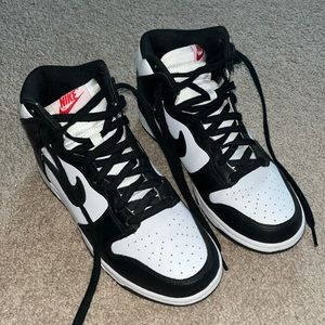 Nike dunk high panda